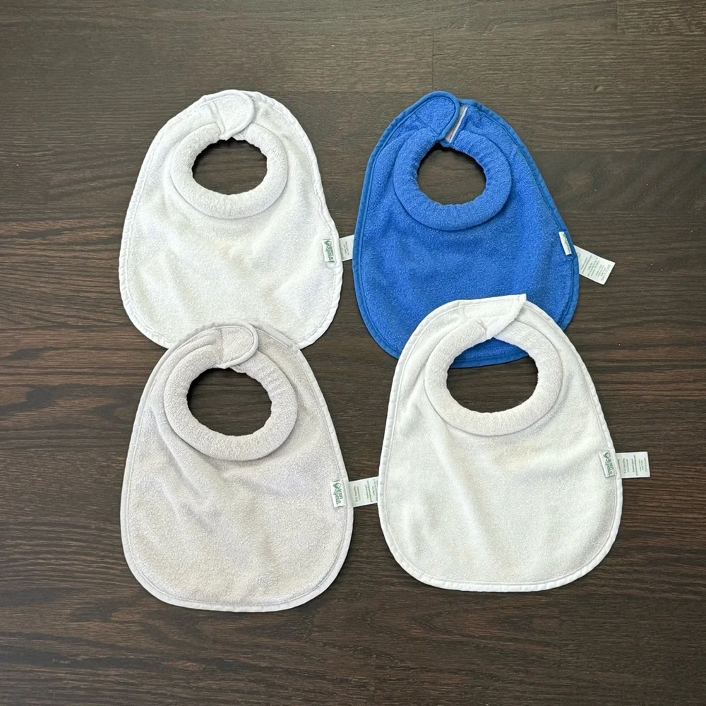 Green Sprouts Stay-dry Milk Catcher Bibs 4 Pack In Navy/White/Gray